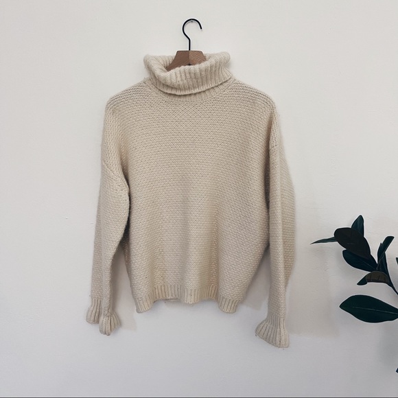 Stella McCartney Turtleneck Sweater - Picture 1 of 4